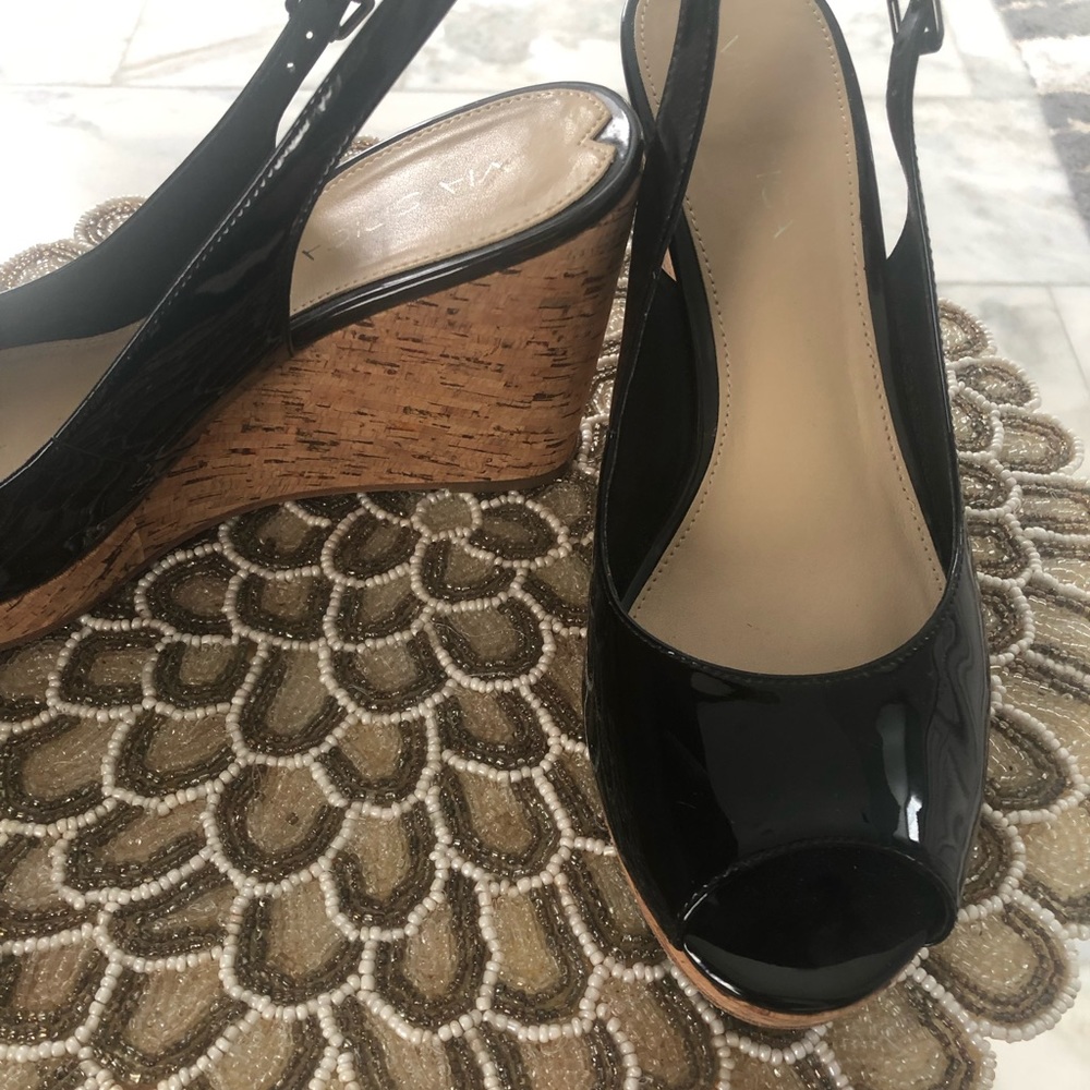 Platform sandals - Picture 2 of 5